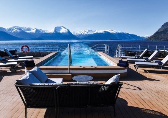 Лайнер «SH Diana»